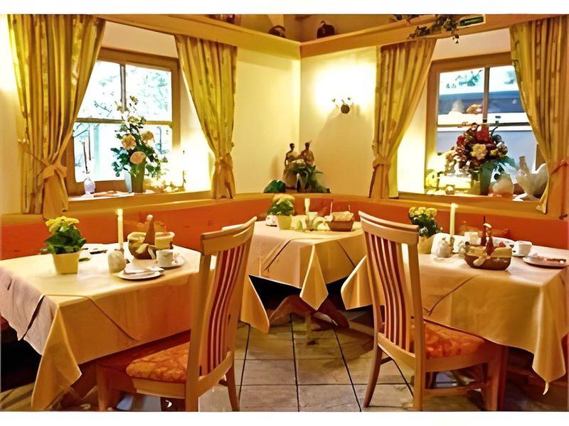 906010DDE5B46D3A3F604EA2301E4313