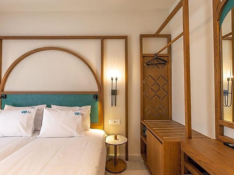 CD493695300BB75C6D29C133F9E6B848