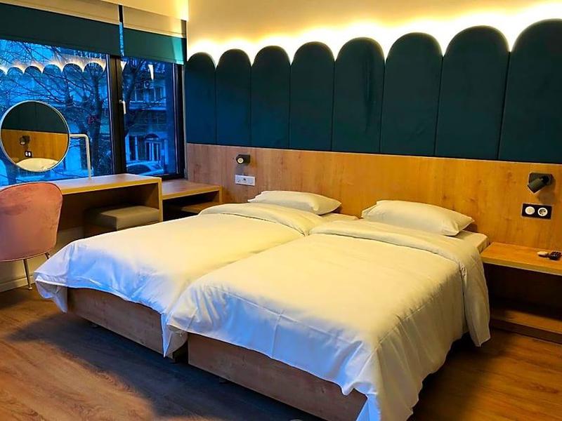 B425521E3EF21823BFFCDAB26052FB49