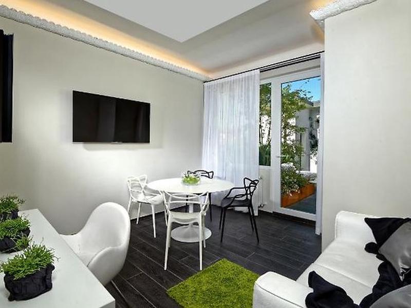 742EA8524D98D673DDD00168B9D3A6BD