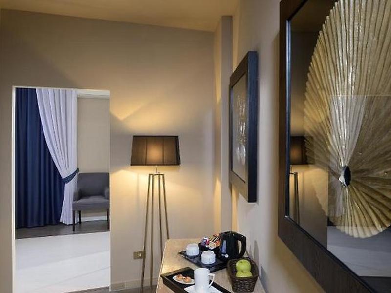 4C349E99645BDF5685B09DA28E322B58