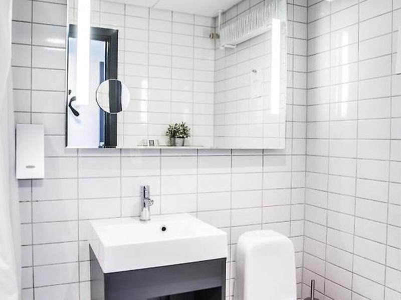 748289667CDD5227DF35A902A43C9615