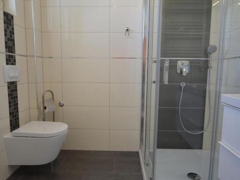 0B2D8F2A3BEFBC53662E19BF9BBB0E06