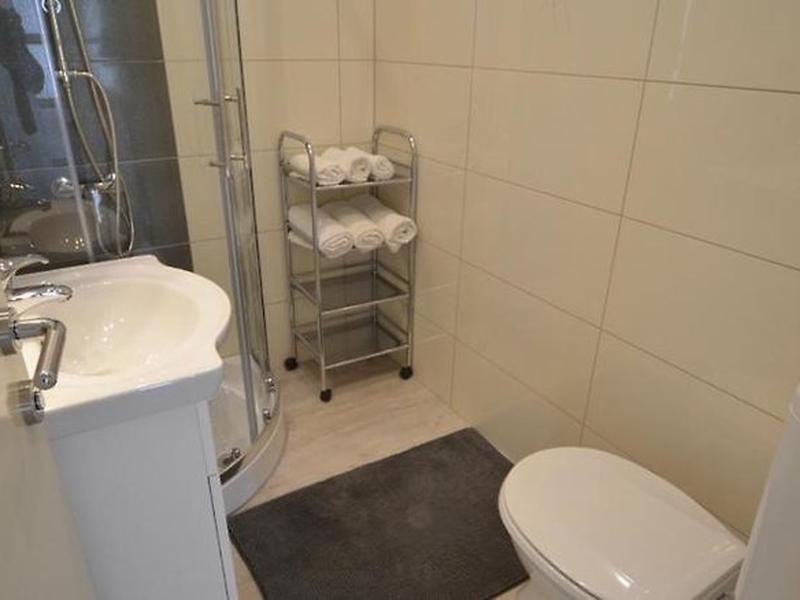 232C4BBB5A674AAD589049AA03A7BE99