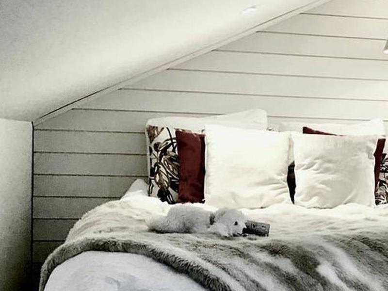 164BF1B71BB4F0984E7967640D349983