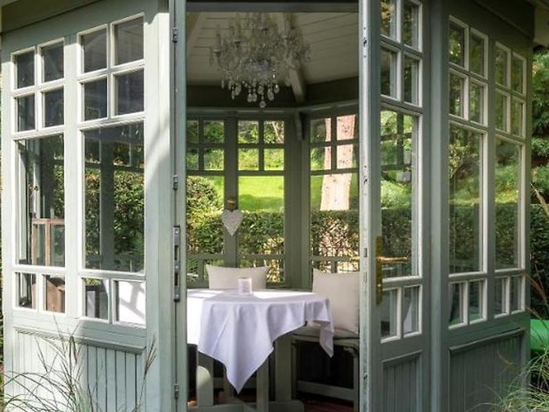 3033F168D52BB9A37243375463F8E538