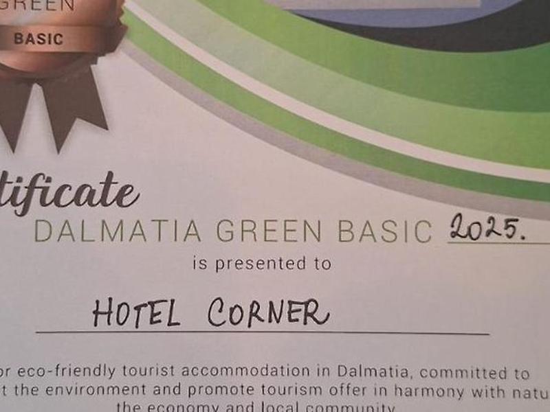 6AC183FC1AA1D8D6BBAA3F2A70EC3BF2