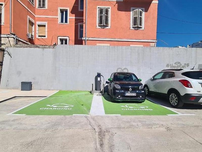 8C11B1E60DCD98DE2AFE46349D1C7CB1