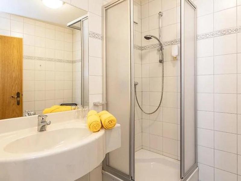 745BAE97104239D09B48DD22A56D0047