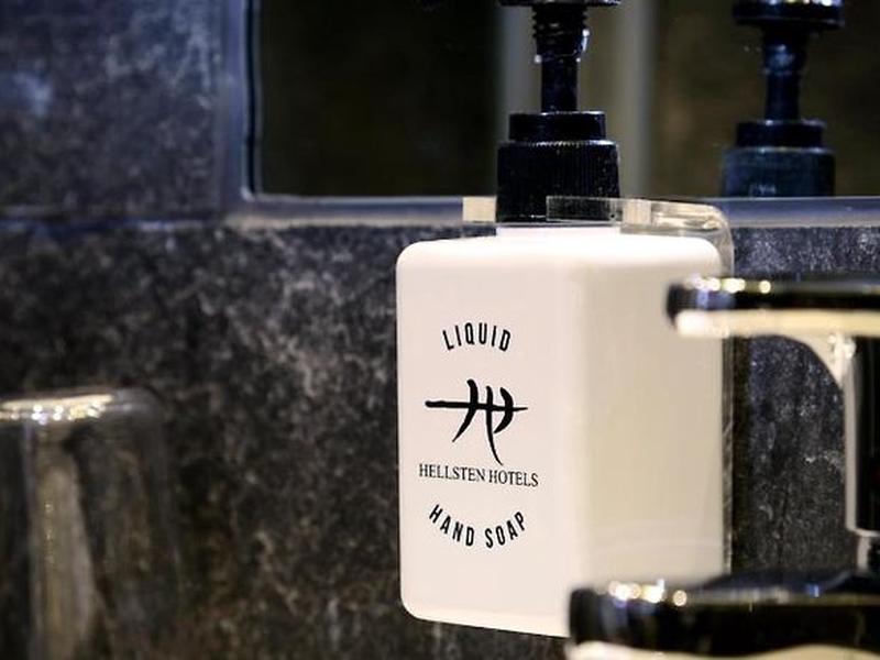 CB6C226421B7B2851E984FE42A7ABC46