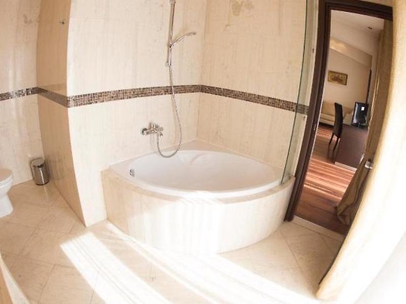 C77C780E6C101D0BCAB63C32C46C1ED4