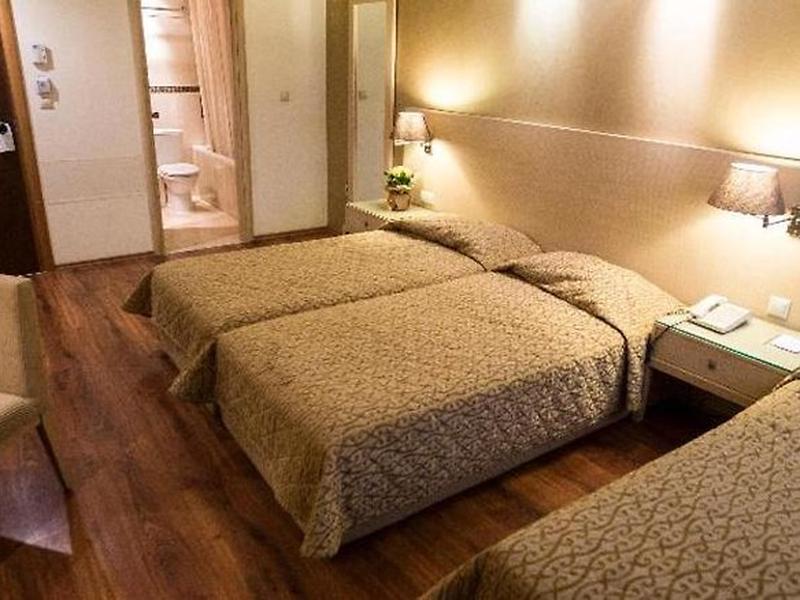 F0D57903B787B4C111B8184339E0E717