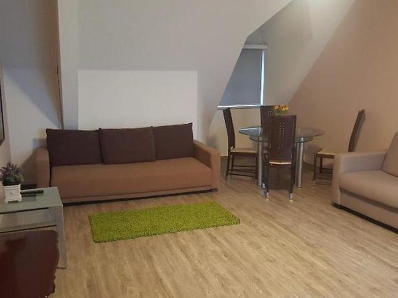 87E583BAE30383892081A40B319076D6