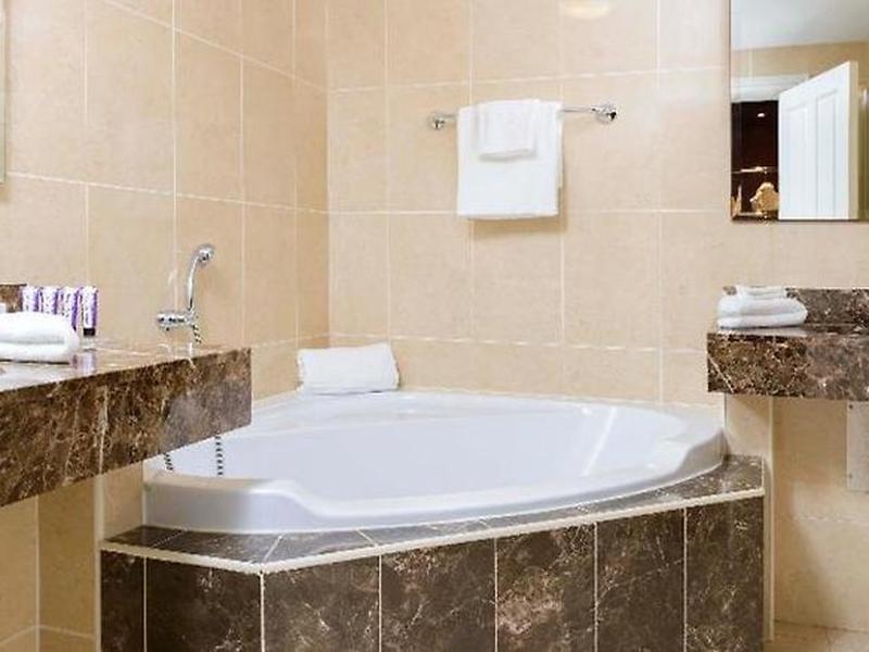 2502136B22A4BF04FF471E07968E5A84