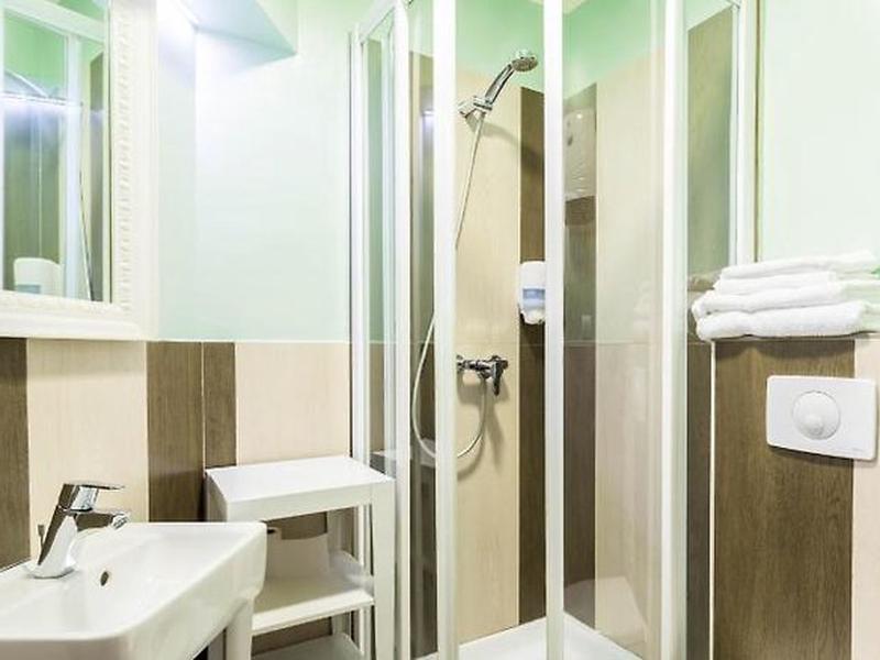 3A06DF79F3CD8F86767BA75D1419F64A