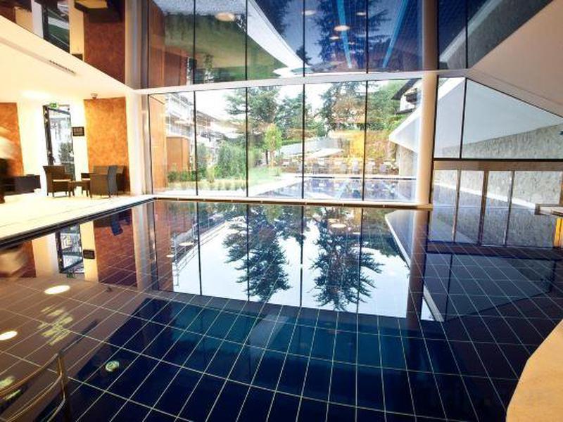 082400C5594B02859210CB7147CF2BC6