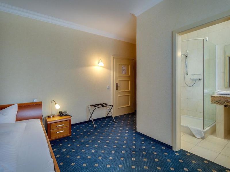 6588039B9E482BF0E24C79FBAC96DB28