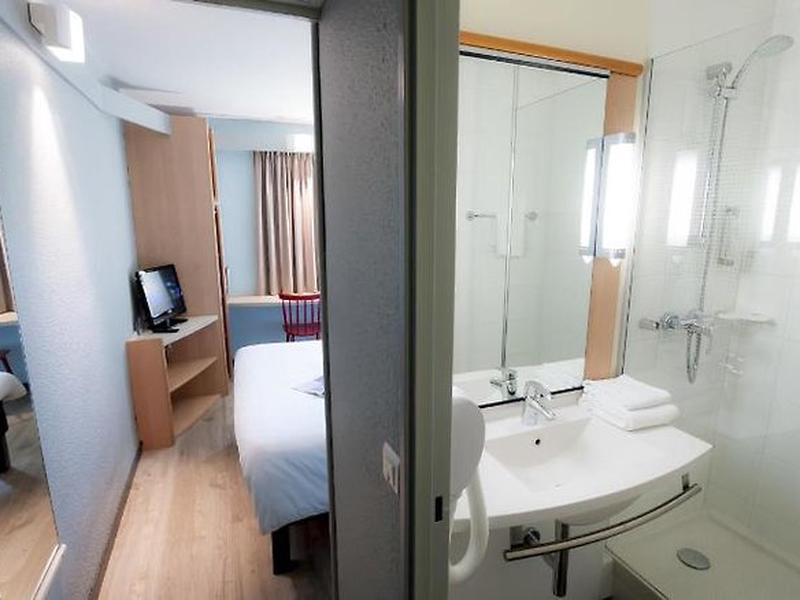 182EE5C4FDFBCFCF04F05E0268E59B98