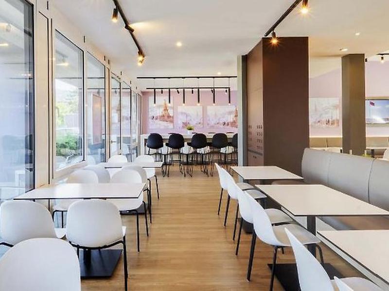 8F42A0C406FD17688DA6F37CD0111047