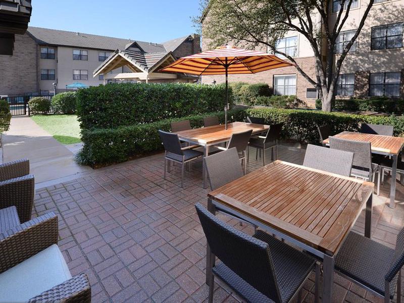 53C467A914A352422D5C4645A39649AA