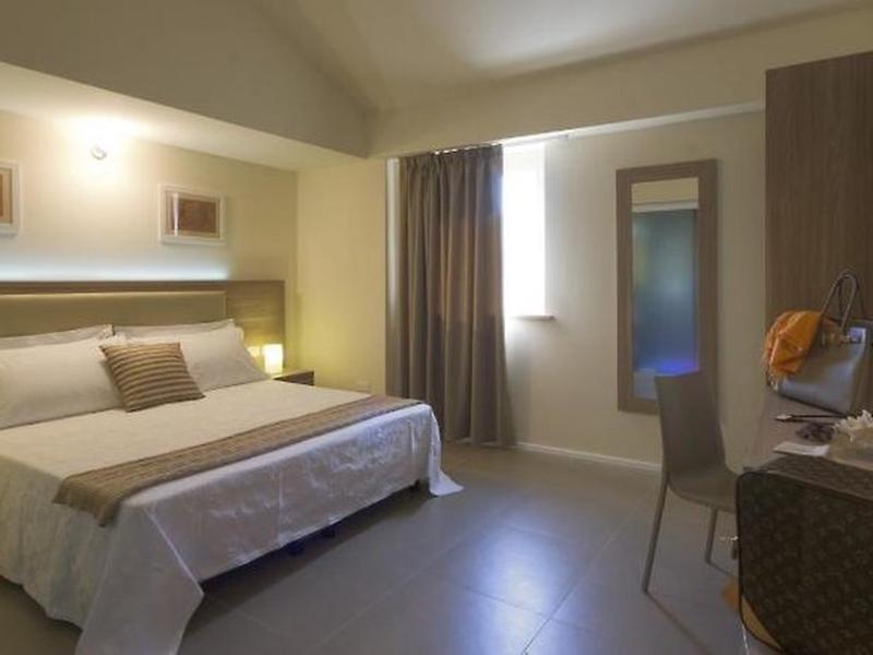 E9B0F724A579548FE429D0FCE72BFC2A