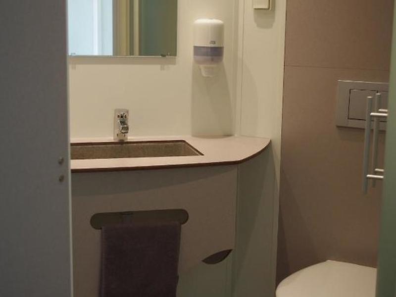 F0A55263E113D2A7ED14B3C142F3F926