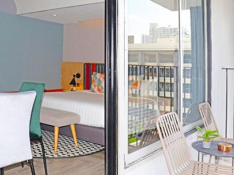 FFD28A599B8541D2A193D3F727950A4E