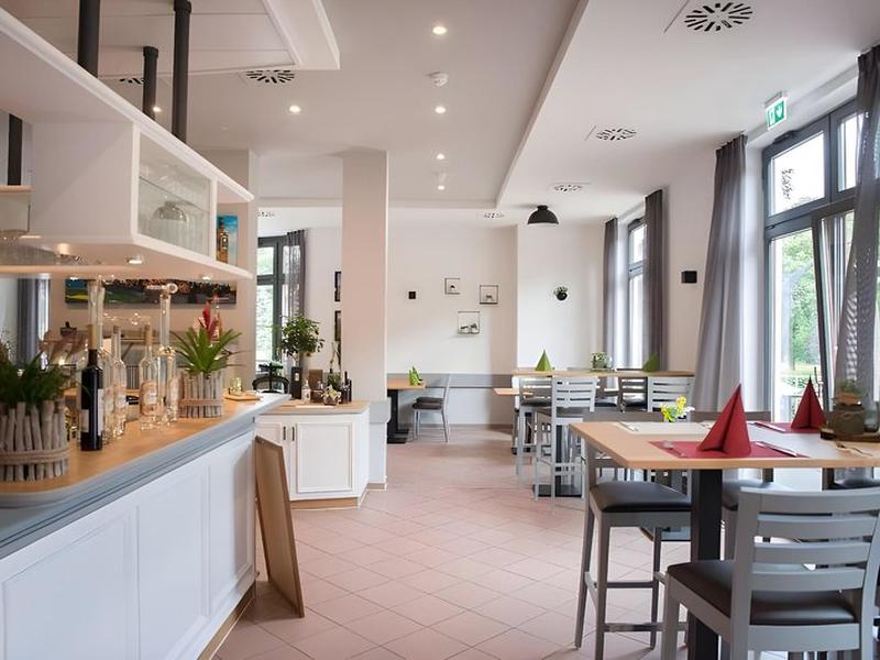 55C70573AA5BDD84BD580DBF8673013A