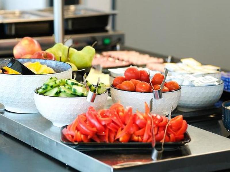 827E2135E91A01AD3AF359E11A328111