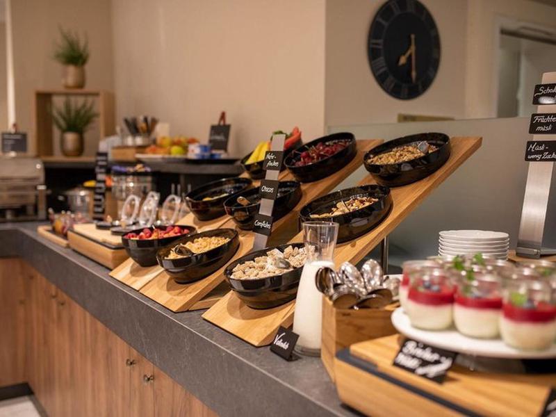 DDE3125C62A749035F248638ED2A14DE