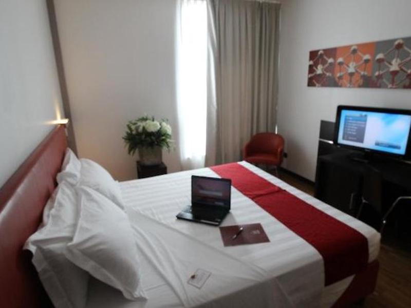 7FB524C86717F439AA1B674F6C684335