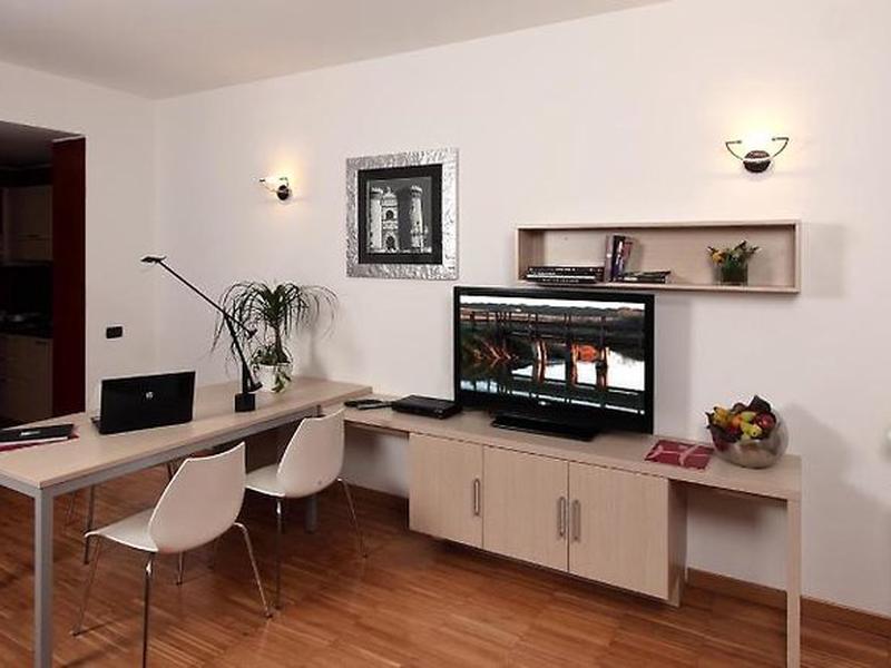 669B34E9EAC07D00C11C3C6B8D2932B5