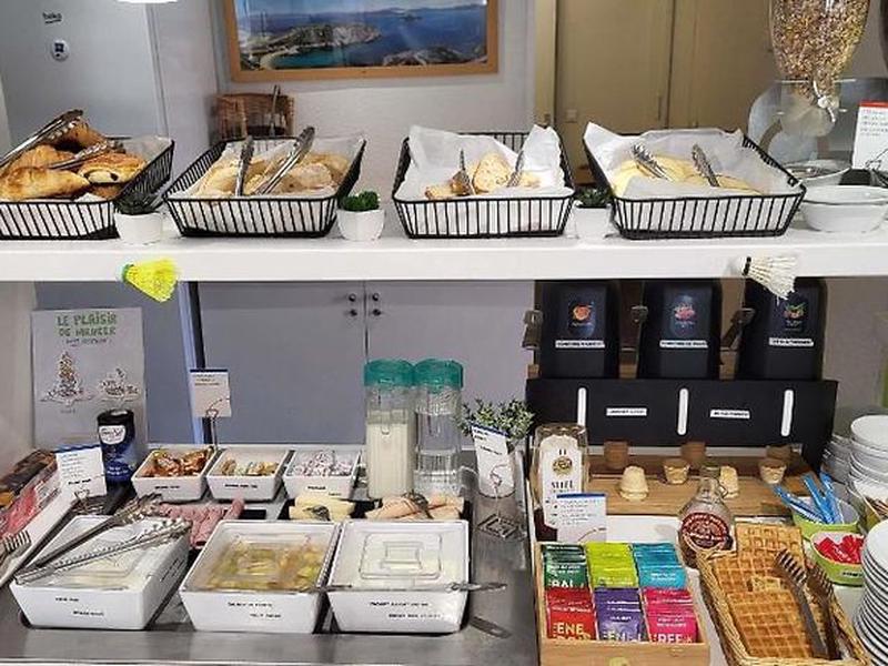 CE009B95671F7E4BBF0B5CA4A98B9807