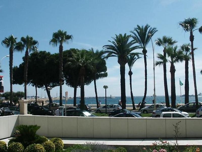 F7F0BC2A3D5BDB1D0F71C897F9B167A6