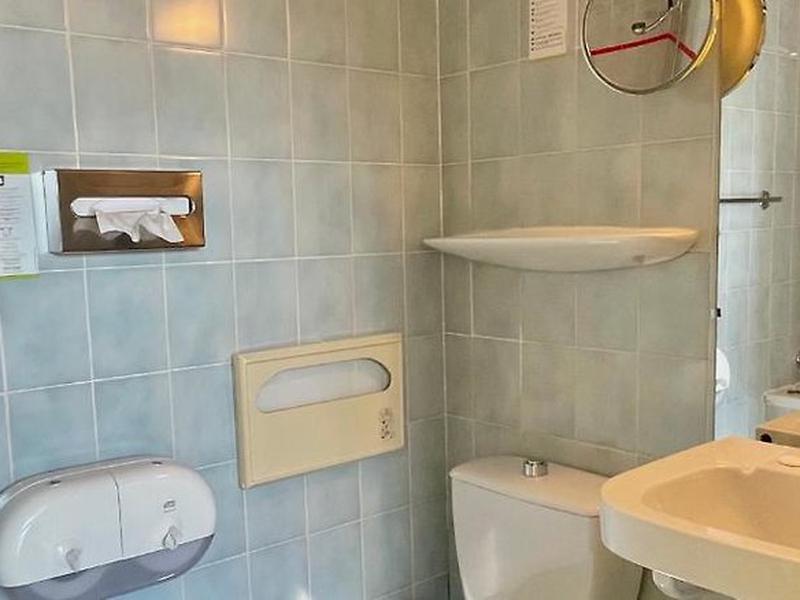 2A9E569009332A18BD59BA6F55A1CDF5