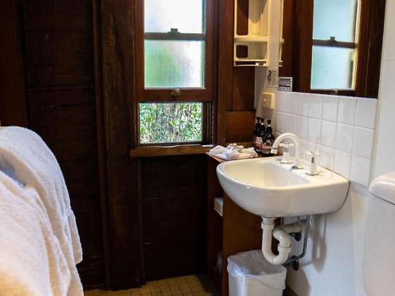 8B773A2D60A0417CEF274B0E2592F354