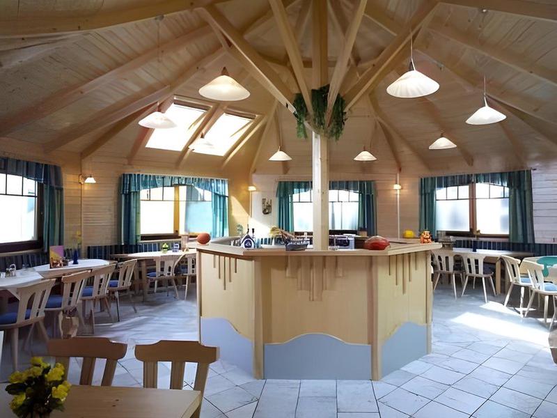 BFE38C3BF009EA64FF1C3D635A757652