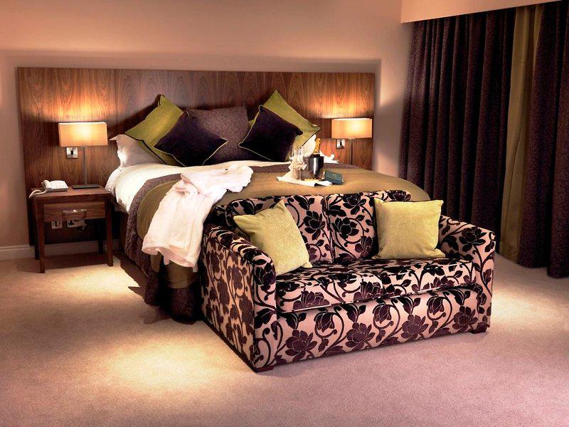 F66387E2B4414547FE987E7C13C0437E