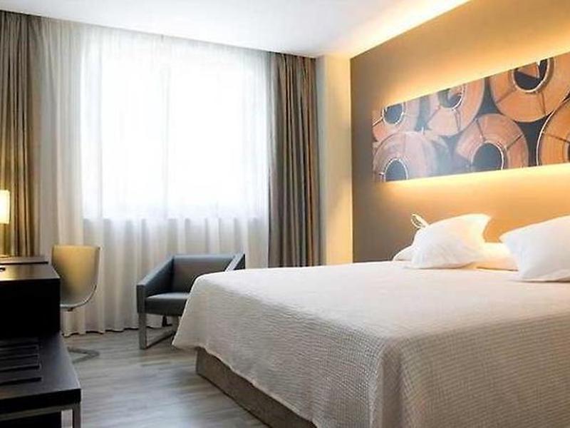 072280F146FA9BDCA697C3043E748379