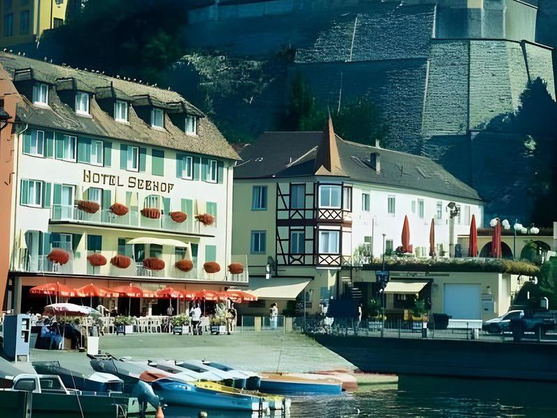 1DD569610DD8FA45F8C4273AE9FBA83B