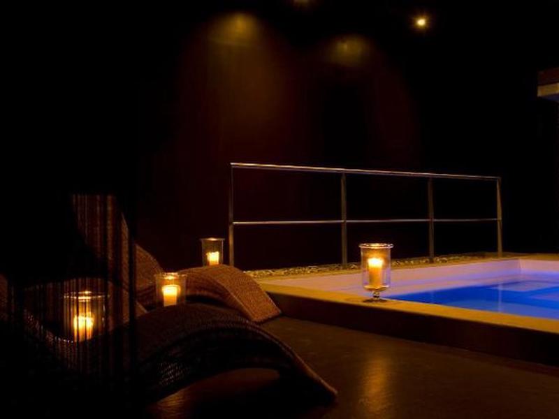 F40AC401CF4718483F58DE19D1E85F80