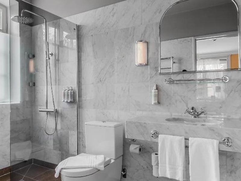 CE2593C76CFCC7D3C4F3DF8625277BB9