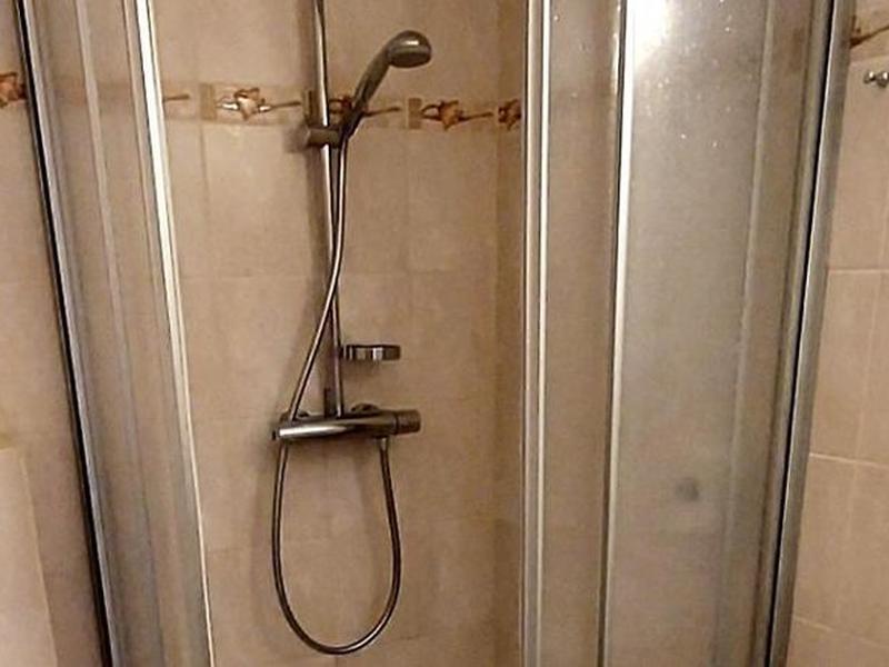 0122B8A727681BC58AFF968FDA370790