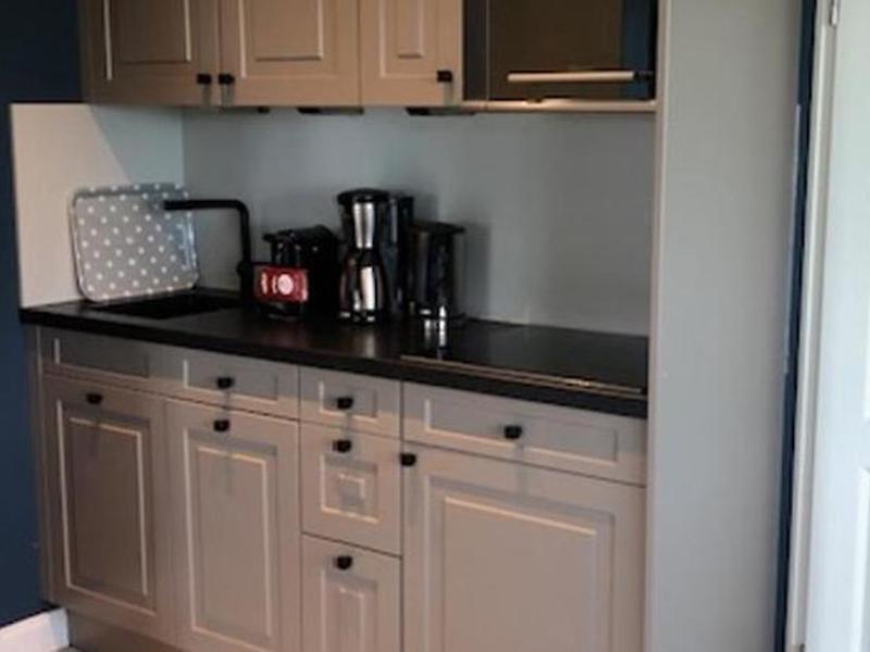 2AC94A4A3975066BAC53AEE2C85DCE0E