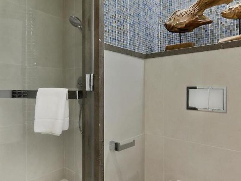 8B03ED3A38C6A1213673C5F886B3B7DB