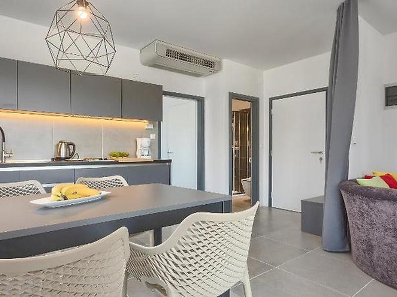 A14C35966DEDF1CCB66E7BEB612CDFDF