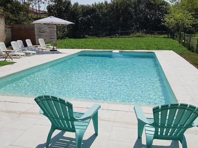 443FCF6CDD70B24D2F7DDD0968289264