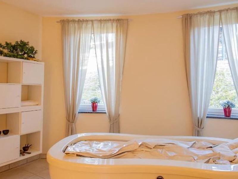 DE7C27CAB1695D5FD19A2CE5FD76258B