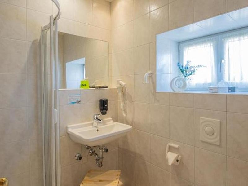 EB4E539553C1B0C437042E3617521797