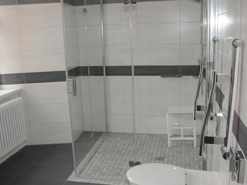 63973BA8944C82990823405E71BF8630